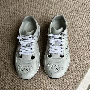 Cross mix water shoes